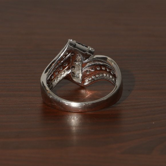 Vintage Sterling Silver cocktail ring with clear and fire opal gemstones - Picture 3 of 4